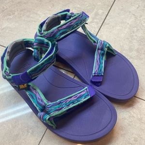Girl’s Teva Sandals